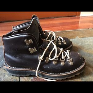 Danner Mountain Light Cascade Hiking Camping Boots